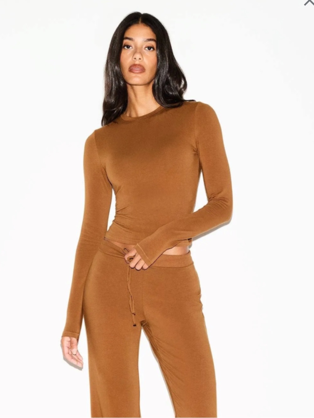 SKIMS NWT Cotton Jersey Long Sleeved T-Shirt - Chai - Picture 2 of 6